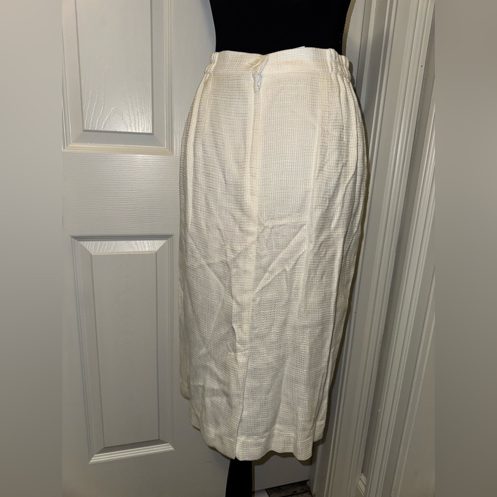 NWT Elegant Cream Blazer with Button Details NWT - image 11